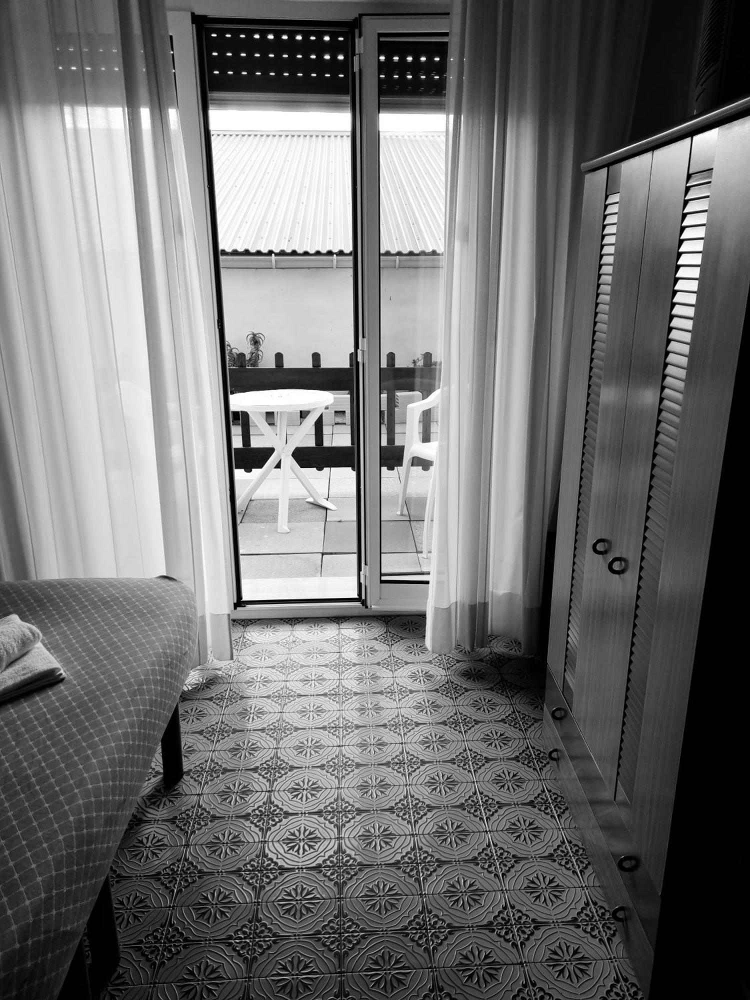 Albergo Stella Di Mare ลาวาญา ภายนอก รูปภาพ